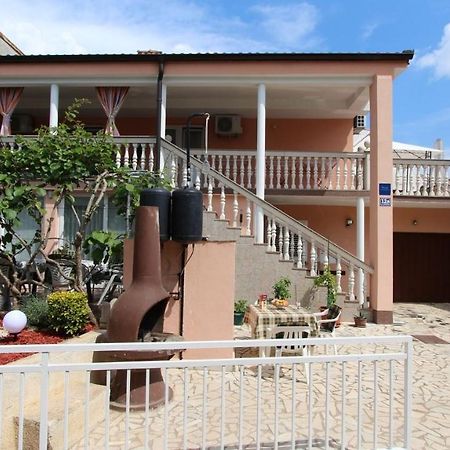 Apartment Kreslin Vantacici Ngoại thất bức ảnh
