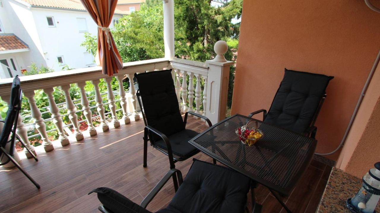 Apartment Kreslin Vantacici Ngoại thất bức ảnh