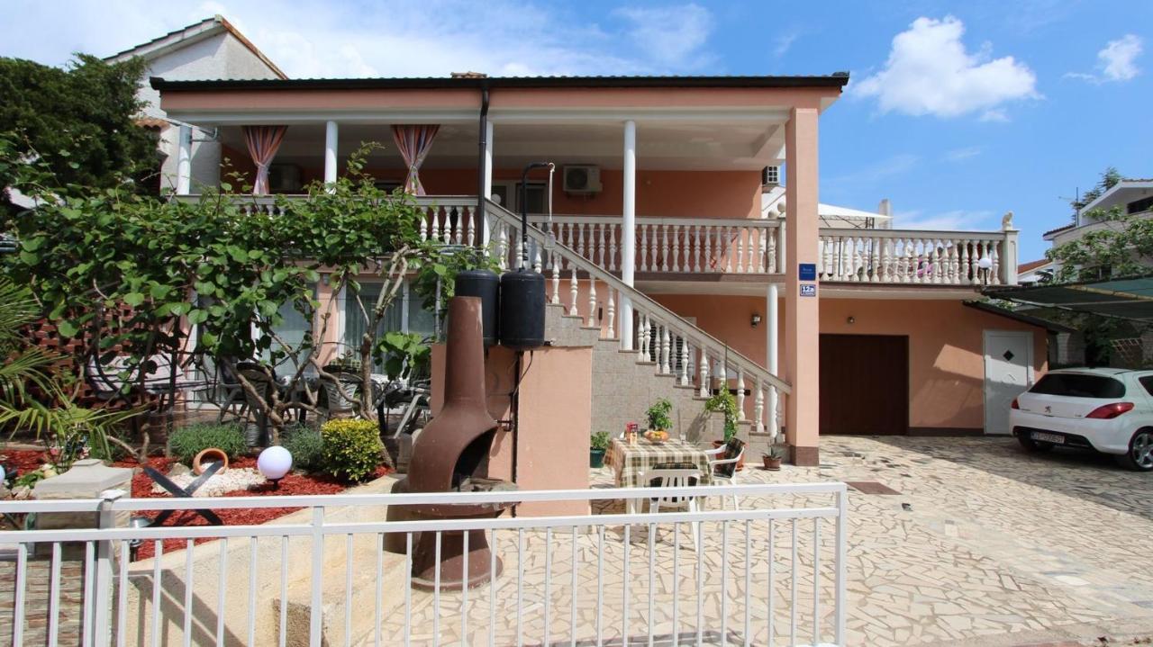 Apartment Kreslin Vantacici Ngoại thất bức ảnh