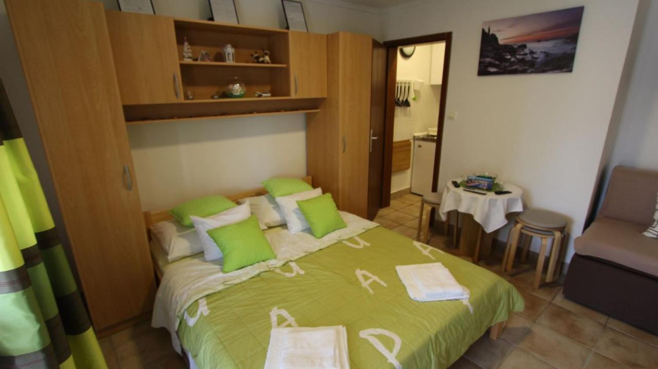Apartment Kreslin Vantacici Ngoại thất bức ảnh